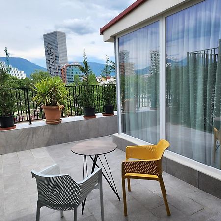 Penthouse With A City View Tirana Exterior foto